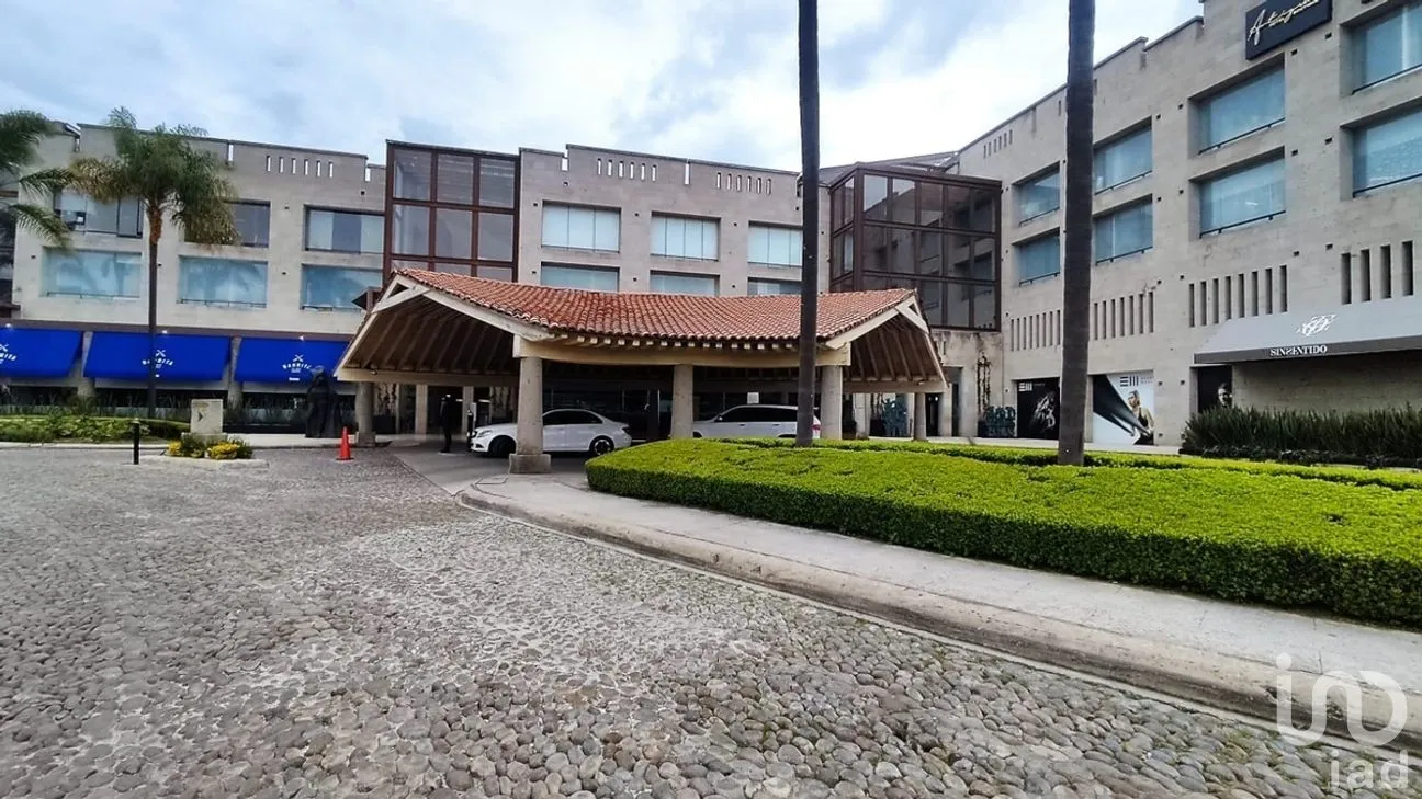 Oficina en Renta en Hacienda de Valle Escondido, Atizapán de Zaragoza, Estado de México | NEX-282791 | iad México | Foto 1 de 37