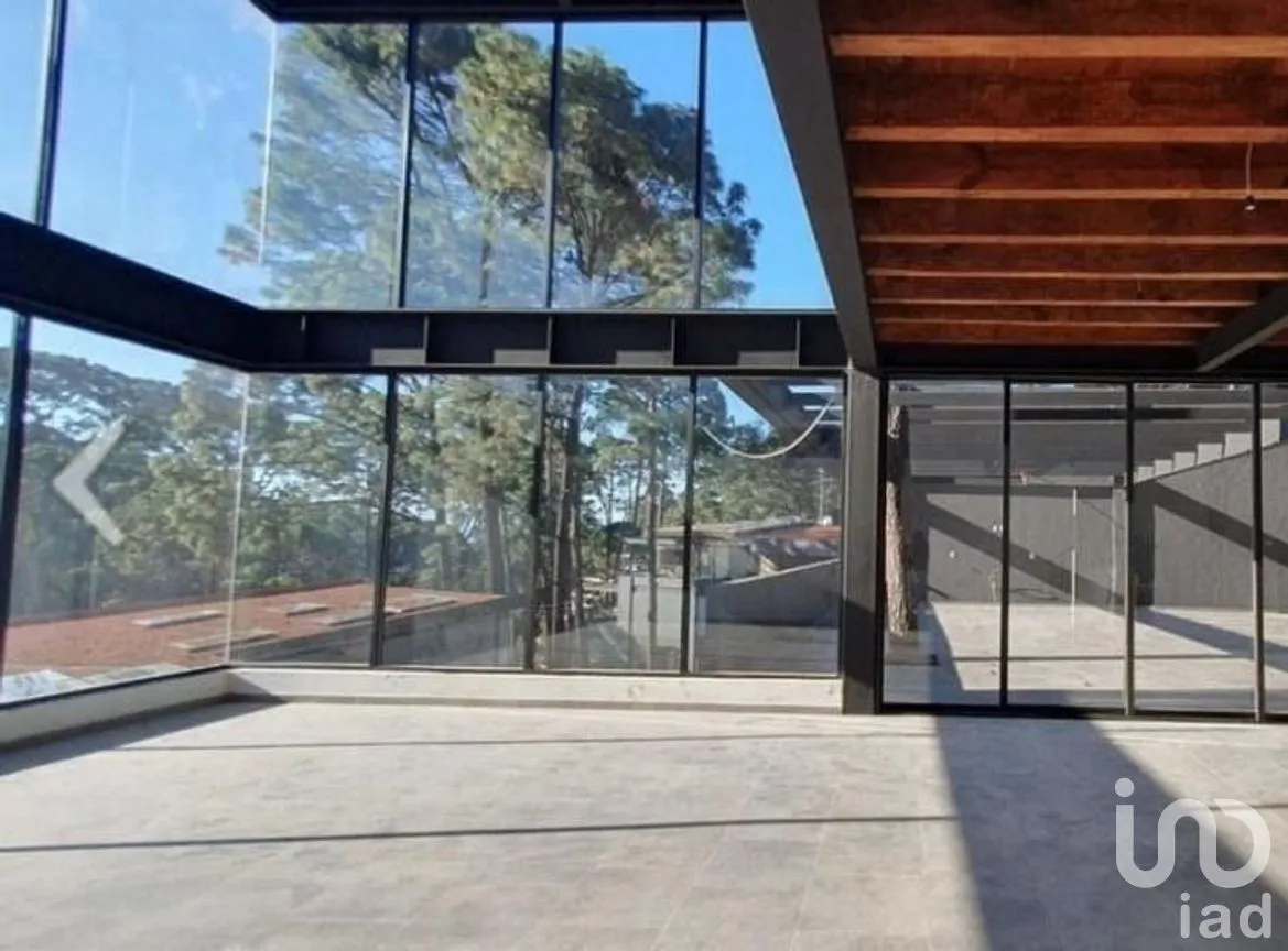 Casa en Venta en Avándaro, Valle de Bravo, Estado de México | NEX-282842 | iad México | Foto 8 de 10