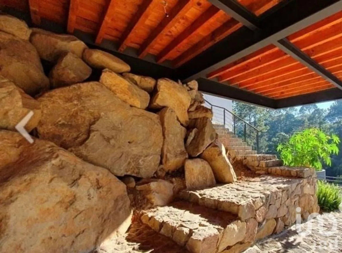 Casa en Venta en Avándaro, Valle de Bravo, Estado de México | NEX-282842 | iad México | Foto 9 de 10
