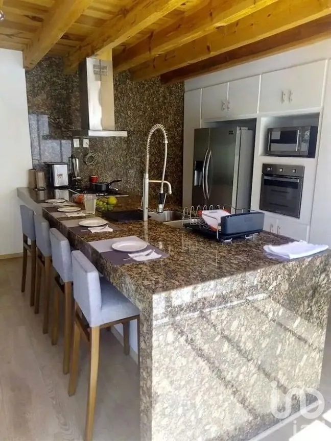 Casa en Venta en Avándaro, Valle de Bravo, Estado de México | NEX-282955 | iad México | Foto 4 de 12
