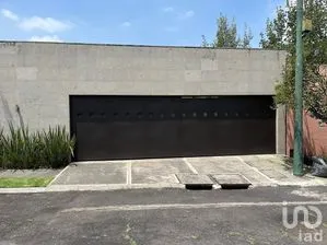 NEX-288204 - Casa en Venta, con 3 recamaras, con 5 baños, con 593 m2 de construcción en Bosque de las Lomas, CP 11700, Ciudad de México.