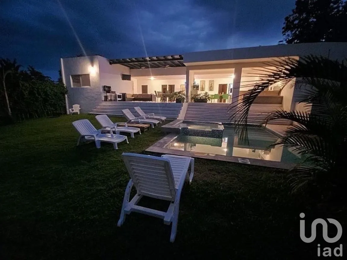 Casa en Venta en Jojutla de Juárez Centro, Jojutla, Morelos | NEX-288788 | iad México | Foto 1 de 11