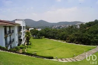 NEX-290348 - Departamento en Renta, con 3 recamaras, con 3 baños, con 400 m2 de construcción en Hacienda de Valle Escondido, CP 52937, Estado de México.