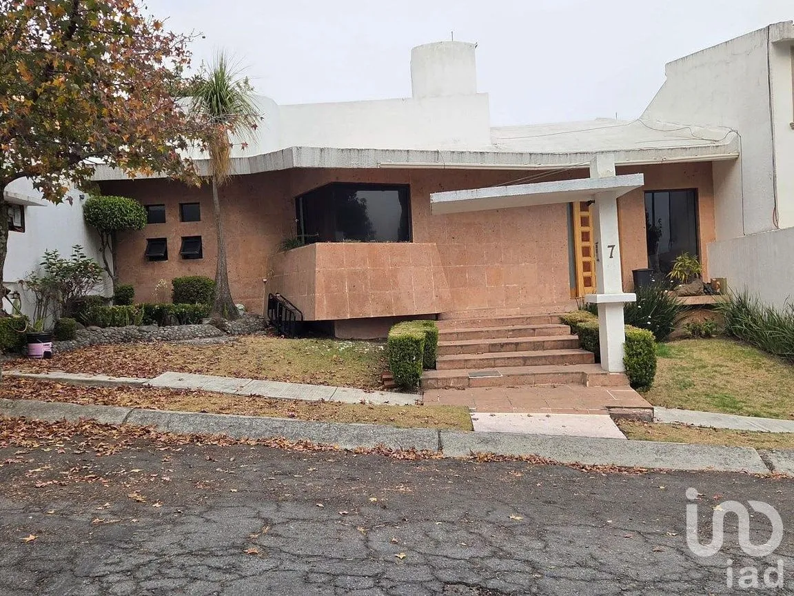 Casa en Venta en Club de Golf Chiluca, Atizapán de Zaragoza, Estado de México | NEX-290353 | iad México | Foto 1 de 25