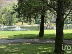 NEX-293054 - Casa en Venta, con 4 recamaras, con 5 baños, con 700 m2 de construcción en Club de Golf Valle Escondido, CP 52937, Estado de México.