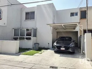 NEX-293830 - Casa en Venta, con 3 recamaras, con 1 baño, con 110 m2 de construcción en Atizapán, CP 52945, Estado de México.