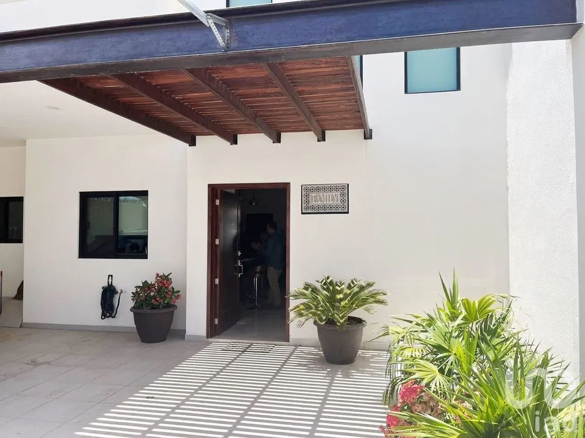 Casa en Renta en Pueblo Nuevo, La Paz, Baja California Sur | NEX-202007 | iad México | Foto 3 de 41