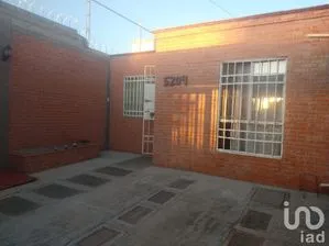 NEX-199948 - Casa en Venta, con 2 recamaras, con 1 baño, con 52.5 m2 de construcción en Paseos de San Miguel, CP 76118, Querétaro.
