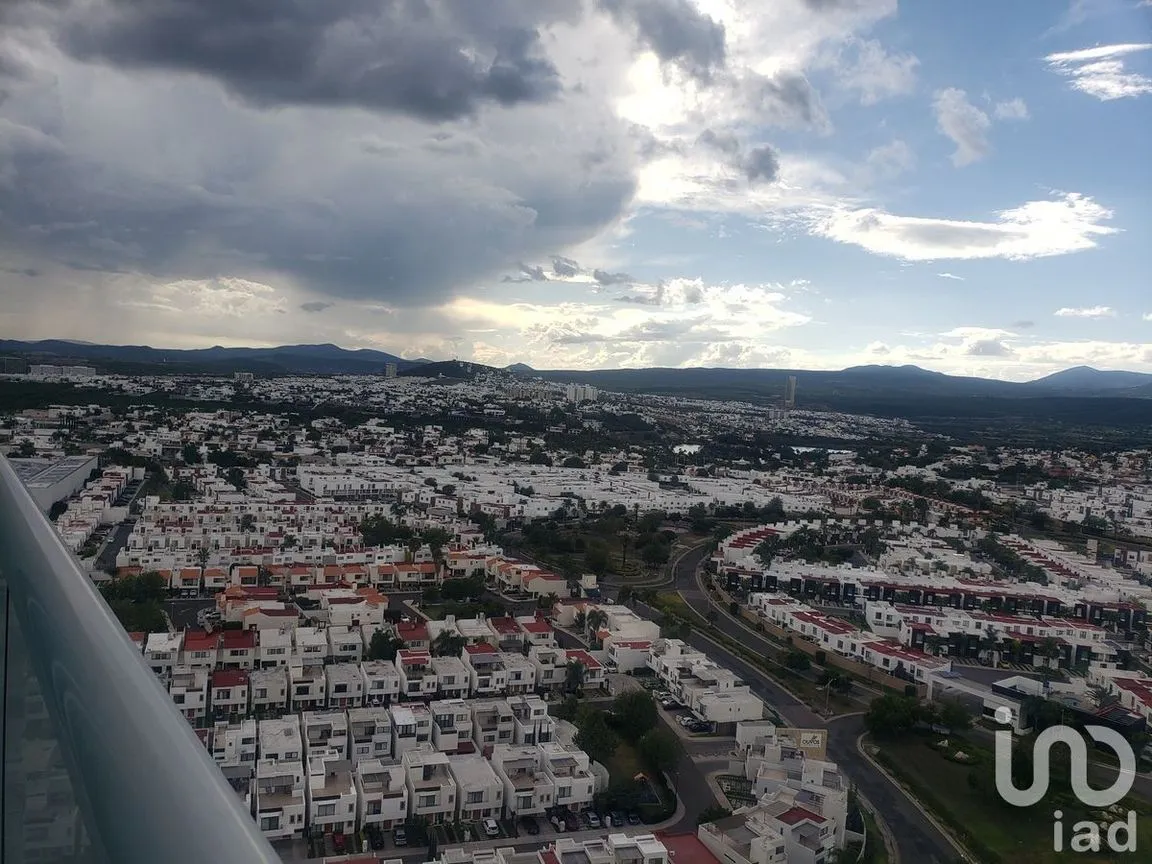 Departamento en Renta en Juriquilla Santa Fe, Querétaro, Querétaro | NEX-229555 | iad México | Foto 3 de 42