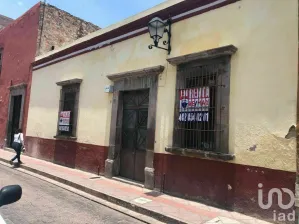 NEX-90642 - Casa en Renta, con 5 recamaras, con 4 baños en Centro, CP 76000, Querétaro.