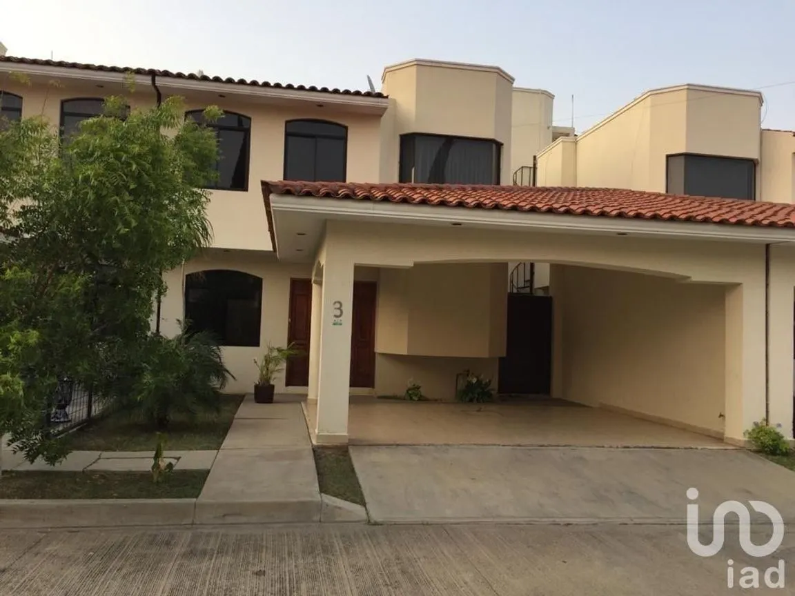 Casa en Renta en Privada Arboledas, Tuxtla Gutiérrez, Chiapas | NEX-227031 | iad México | Foto 4 de 16