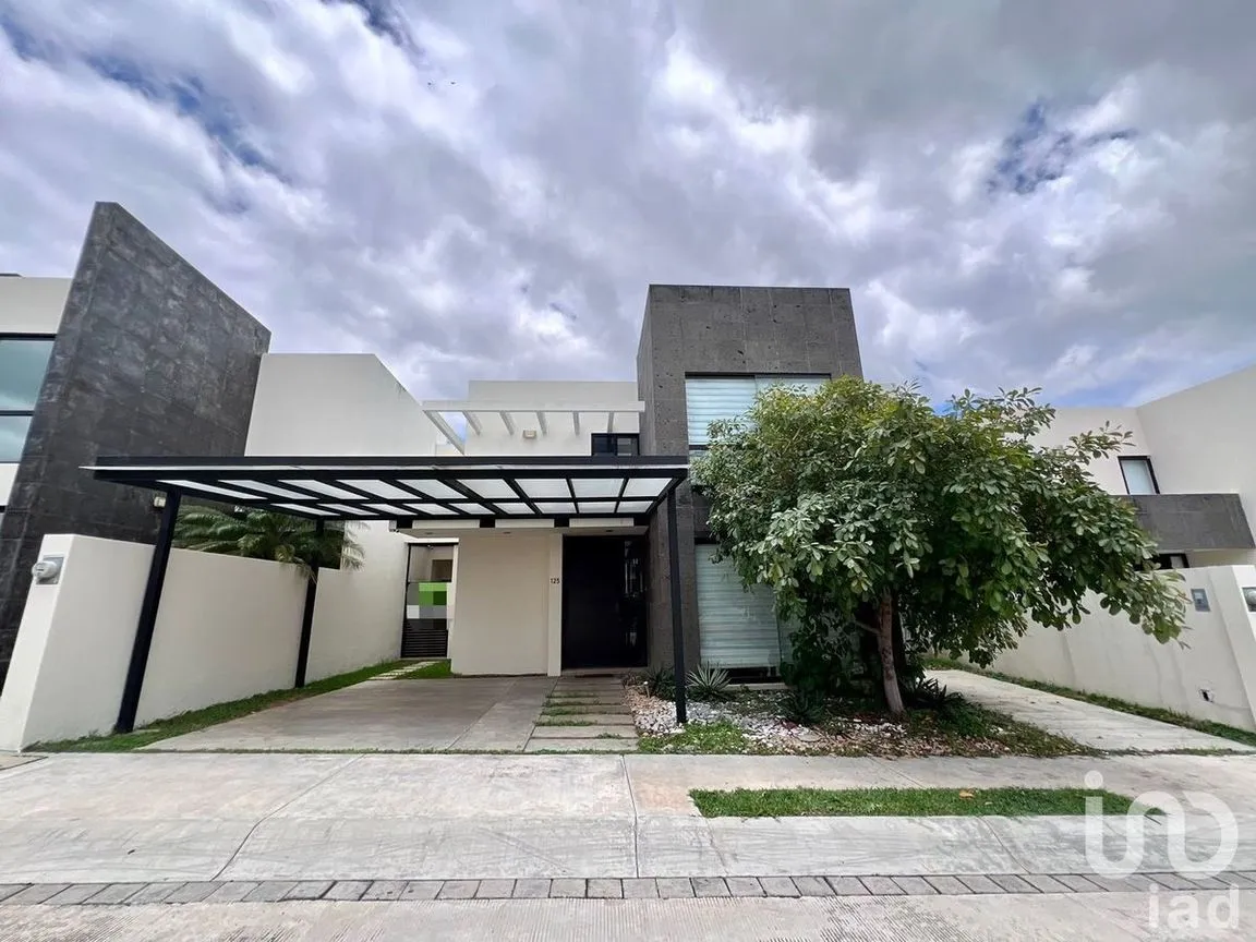 Casa en Renta en Club de Golf Campestre, Tuxtla Gutiérrez, Chiapas | NEX-231951 | iad México | Foto 2 de 24