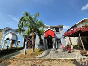 NEX-277380 - Casa en Venta, con 5 recamaras, con 3 baños, con 350 m2 de construcción en Tejería, CP 30500, Chiapas.