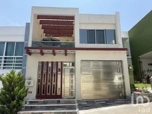 NEX-294042 - Casa en Renta, con 3 recamaras, con 2 baños, con 160 m2 de construcción en Monte Real, CP 29023, Chiapas.