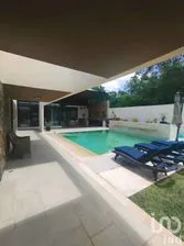 NEX-228891 - Casa en Venta, con 3 recamaras, con 4 baños, con 464.8 m2 de construcción en La Rejoyada, CP 97307, Yucatán.