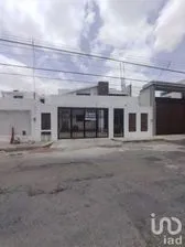 NEX-229814 - Casa en Renta, con 4 recamaras, con 3 baños en Los Pinos, CP 97138, Yucatán.