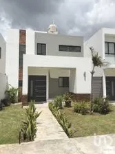 NEX-266666 - Casa en Venta, con 2 recamaras, con 1 baño, con 105 m2 de construcción.