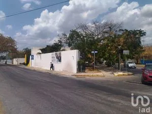 NEX-269439 - Oficina en Renta, con 3 baños en Xcumpich, CP 97204, Yucatán.