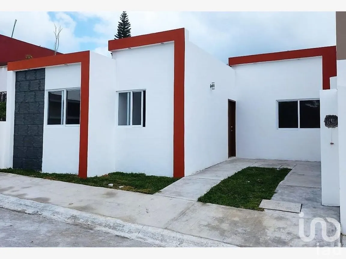 Casa en Venta en Residencial Finca Real, Córdoba, Veracruz | NEX-226886 | iad México | Foto 2 de 14