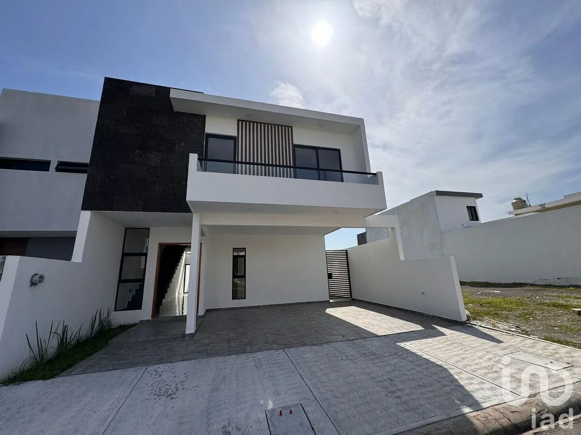 Casa en Venta en Lomas de la Rioja, Alvarado, Veracruz | NEX-229283 | iad México | Foto 1 de 9