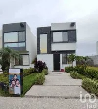 NEX-230620 - Casa en Venta, con 2 recamaras, con 1 baño en Valente Diaz, CP 91725, Veracruz.