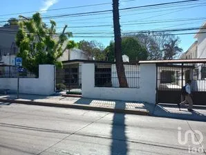 NEX-202099 - Casa en Venta, con 3 recamaras, con 3 baños, con 380 m2 de construcción en Unidad Nacional, CP 89410, Tamaulipas.
