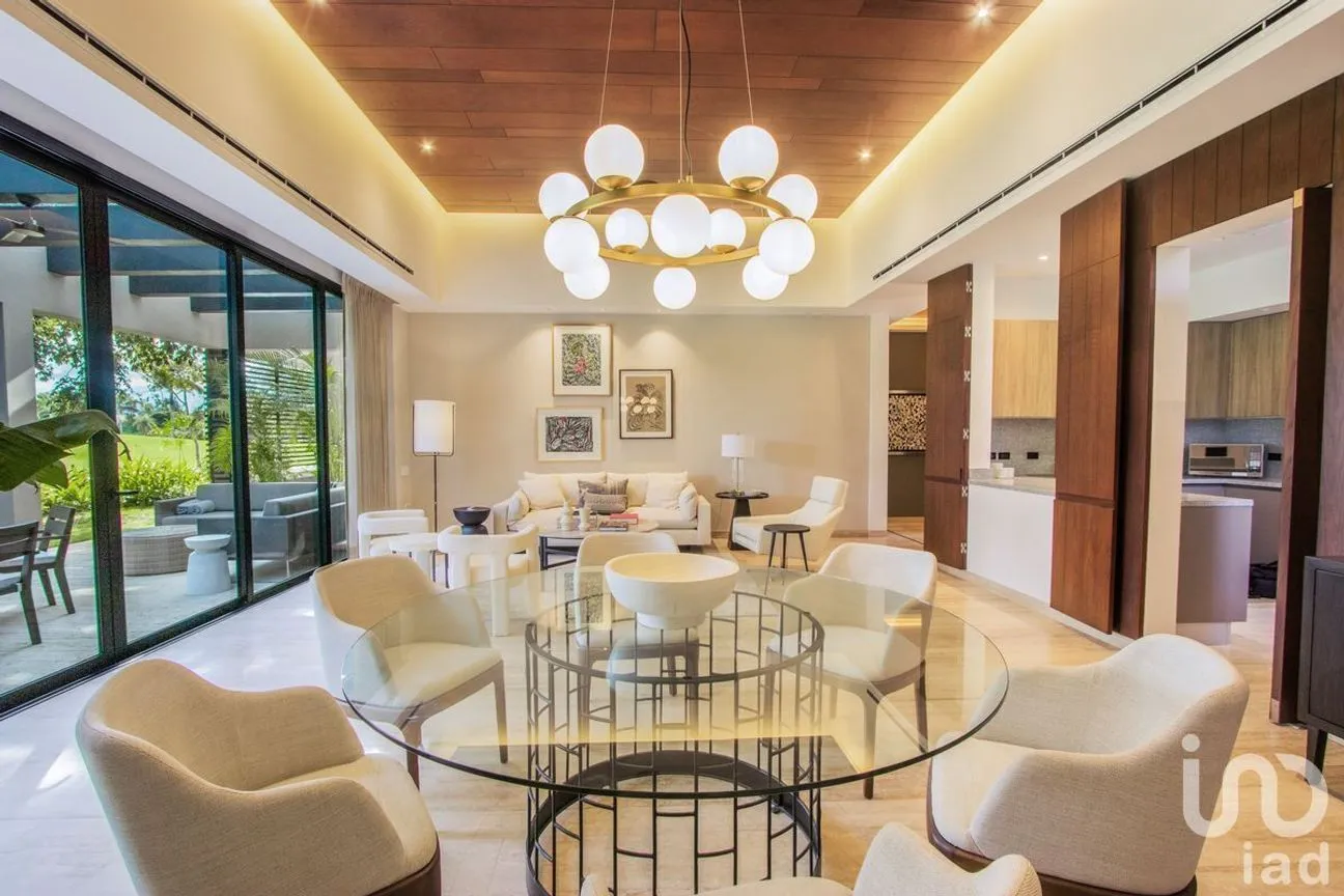 Casa en Venta en Yucatán Country Club, Mérida, Yucatán | NEX-226968 | iad México | Foto 2 de 13