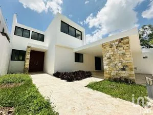 NEX-229573 - Casa en Venta, con 4 recamaras, con 5 baños, con 255 m2 de construcción en Santa Gertrudis Copo, CP 97305, Yucatán.