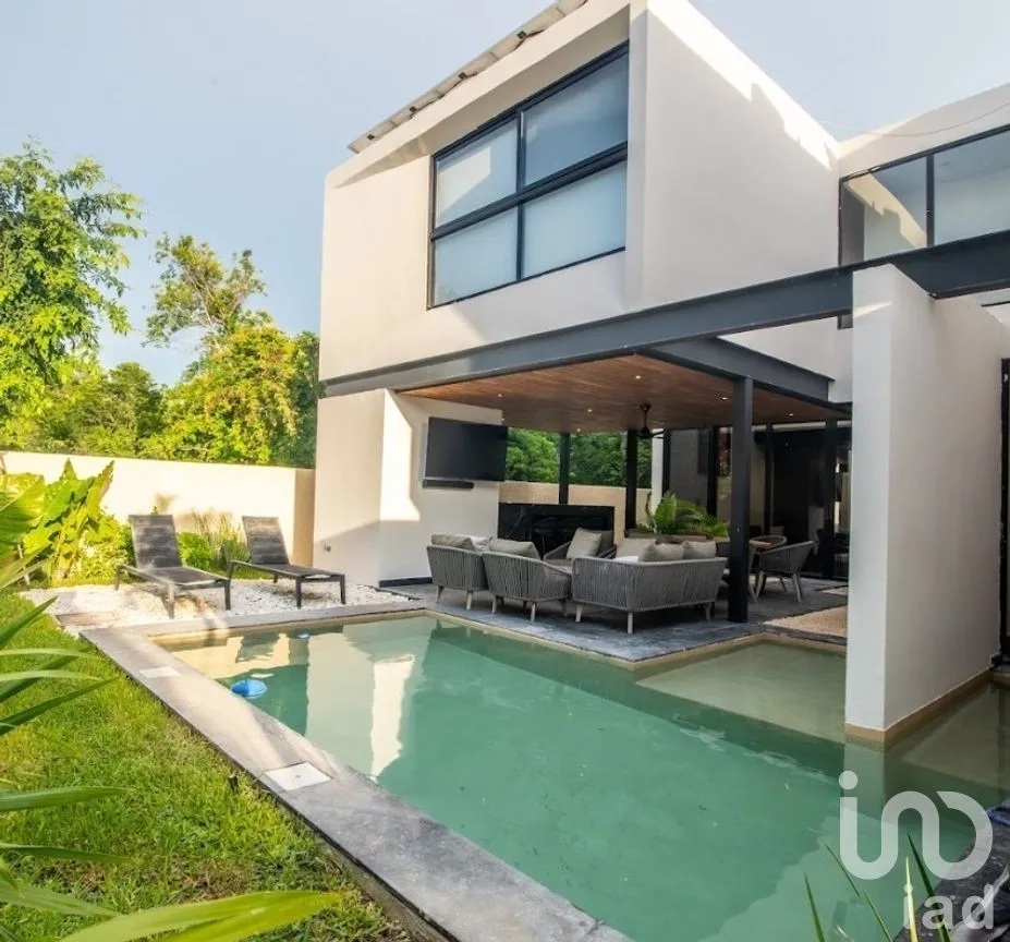 Casa en Venta en Santa María Yaxché, Mérida, Yucatán | NEX-278065 | iad México | Foto 1 de 20