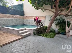 NEX-278120 - Casa en Venta, con 3 recamaras, con 3 baños, con 329.85 m2 de construcción en Monterreal, CP 97133, Yucatán.
