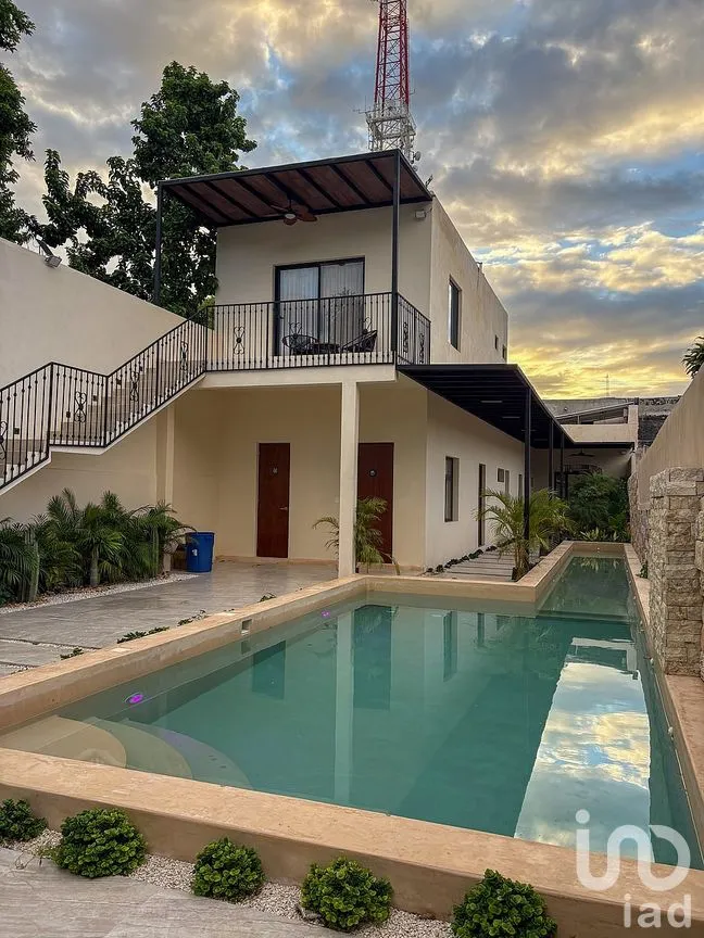 Casa en Venta en Mérida Centro, Mérida, Yucatán | NEX-282137 | iad México | Foto 1 de 17