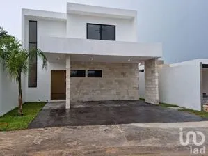 NEX-283152 - Casa en Venta, con 4 recamaras, con 5 baños, con 300 m2 de construcción en San Ignacio Tesip, CP 97316, Yucatán.