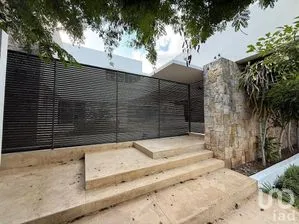 NEX-284492 - Casa en Venta, con 4 recamaras, con 5 baños en La Ceiba, CP 97314, Yucatán.