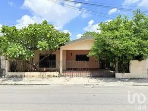 NEX-284906 - Casa en Venta, con 3 recamaras, con 2 baños, con 182.39 m2 de construcción en Mérida Centro, CP 97000, Yucatán.