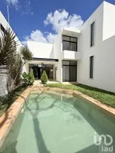 NEX-287936 - Casa en Venta, con 4 recamaras, con 3 baños, con 292 m2 de construcción.