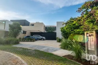 NEX-290263 - Casa en Venta, con 4 recamaras, con 4 baños, con 415 m2 de construcción en Dzibilchaltún, CP 97305, Yucatán.
