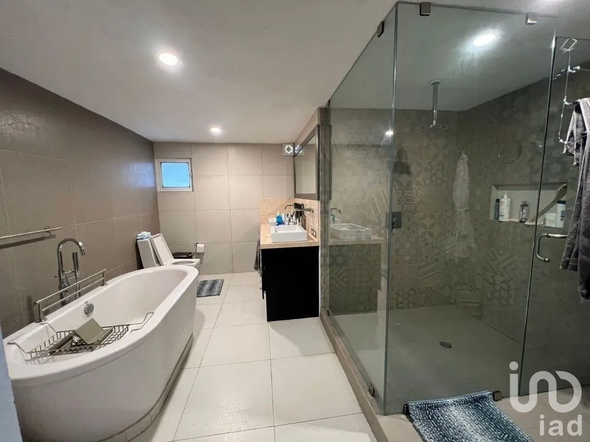 Casa en Venta en Jardines del Paseo, Monterrey, Nuevo León | NEX-231868 | iad México | Foto 9 de 11