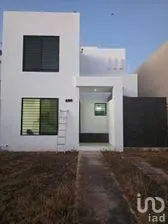 NEX-280213 - Casa en Renta, con 2 recamaras, con 1 baño, con 120 m2 de construcción.