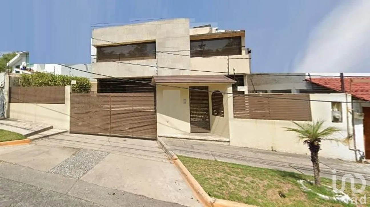 Casa en Venta en Ciudad Satélite, Naucalpan de Juárez, Estado De México | NEX-226822 | iad México | Foto 2 de 15