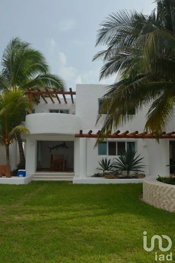 Casa en Venta en Chicxulub Puerto, Progreso, Yucatán | NEX-230700 | iad México | Foto 1 de 5