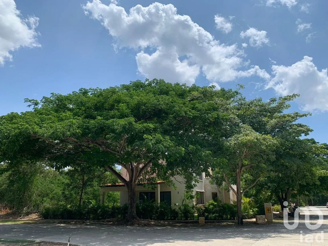 Casa en Venta en Yucatán Country Club, Mérida, Yucatán | NEX-230710 | iad México | Foto 2 de 23
