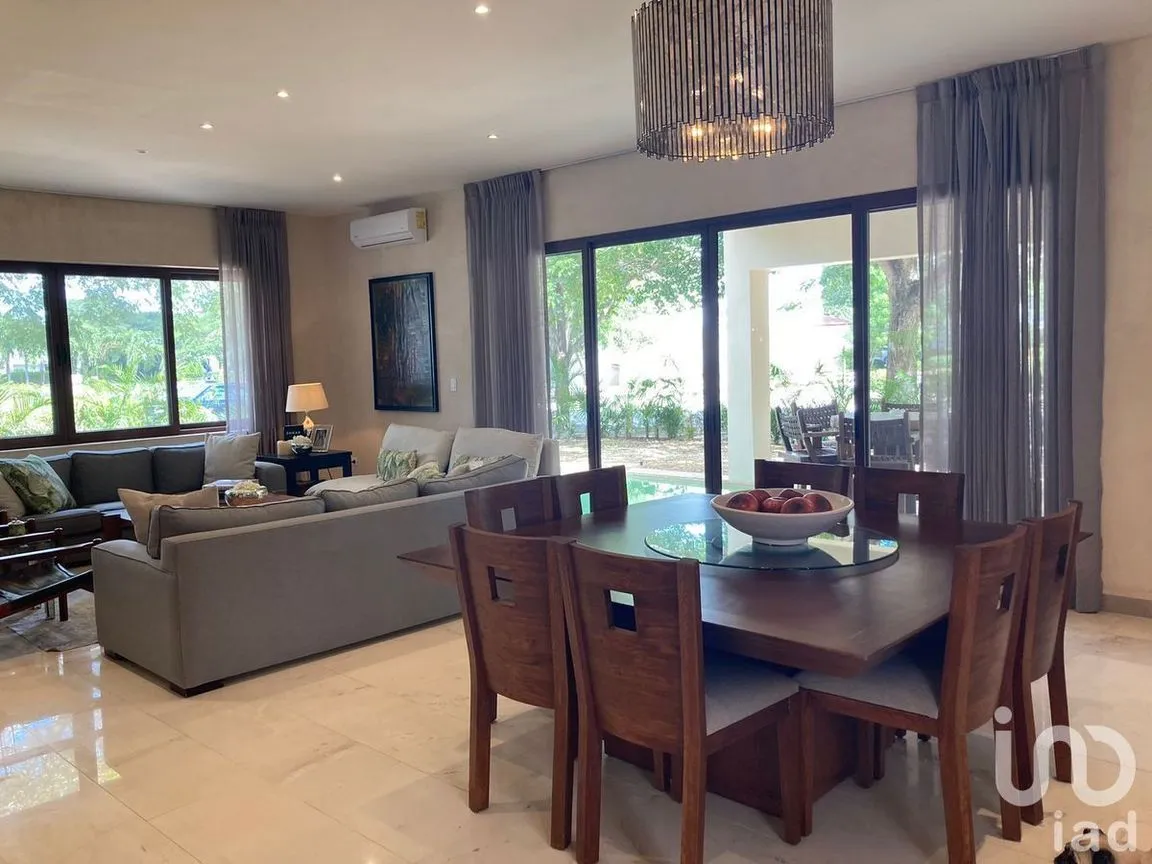 Casa en Venta en Yucatán Country Club, Mérida, Yucatán | NEX-230710 | iad México | Foto 3 de 23