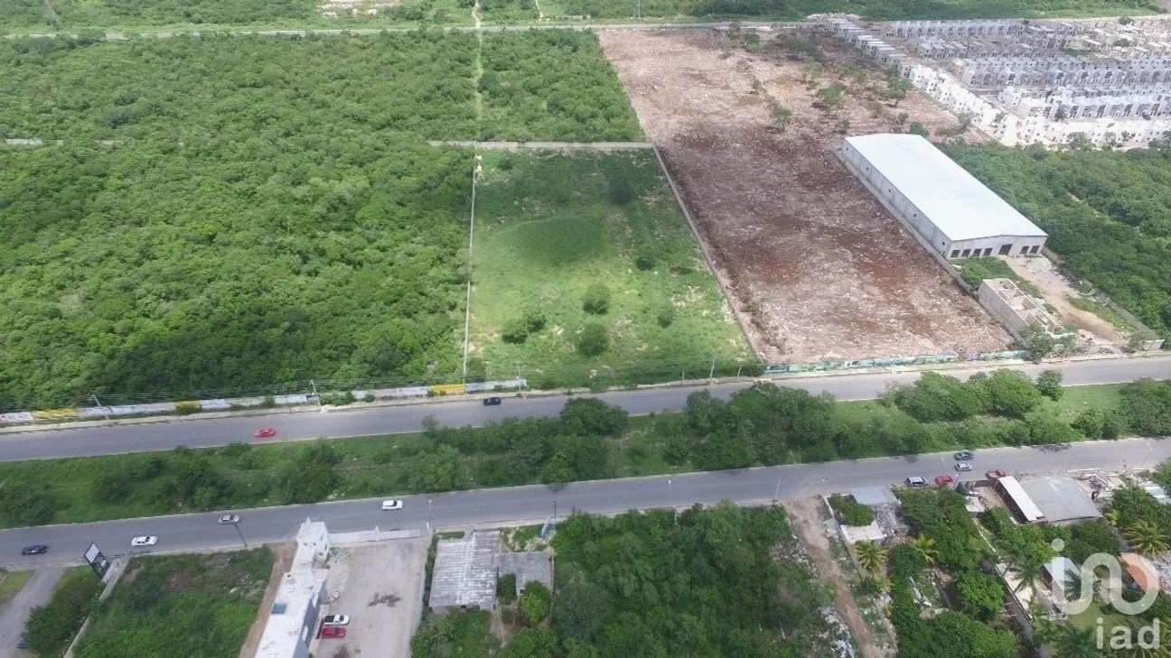 Terreno en Renta en Los Héroes, Mérida, Yucatán | NEX-230727 | iad México | Foto 3 de 6