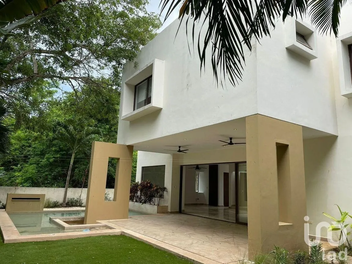 Casa en Venta en Yucatán Country Club, Mérida, Yucatán | NEX-230799 | iad México | Foto 2 de 16