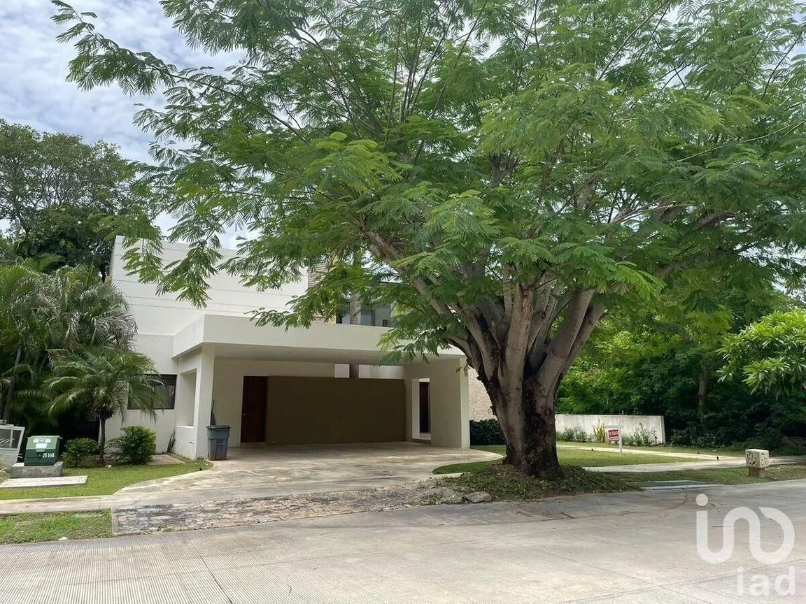 Casa en Venta en Yucatán Country Club, Mérida, Yucatán | NEX-230799 | iad México | Foto 1 de 16
