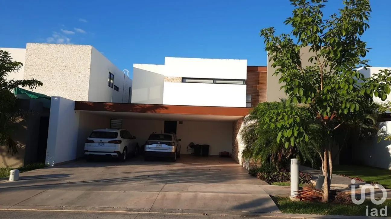 Casa en Venta en Residencial San Angelo, Mérida, Yucatán | NEX-276671 | iad México | Foto 1 de 33