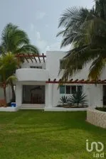 NEX-276706 - Casa en Venta, con 5 recamaras, con 5 baños en Chicxulub Puerto, CP 97330, Yucatán.