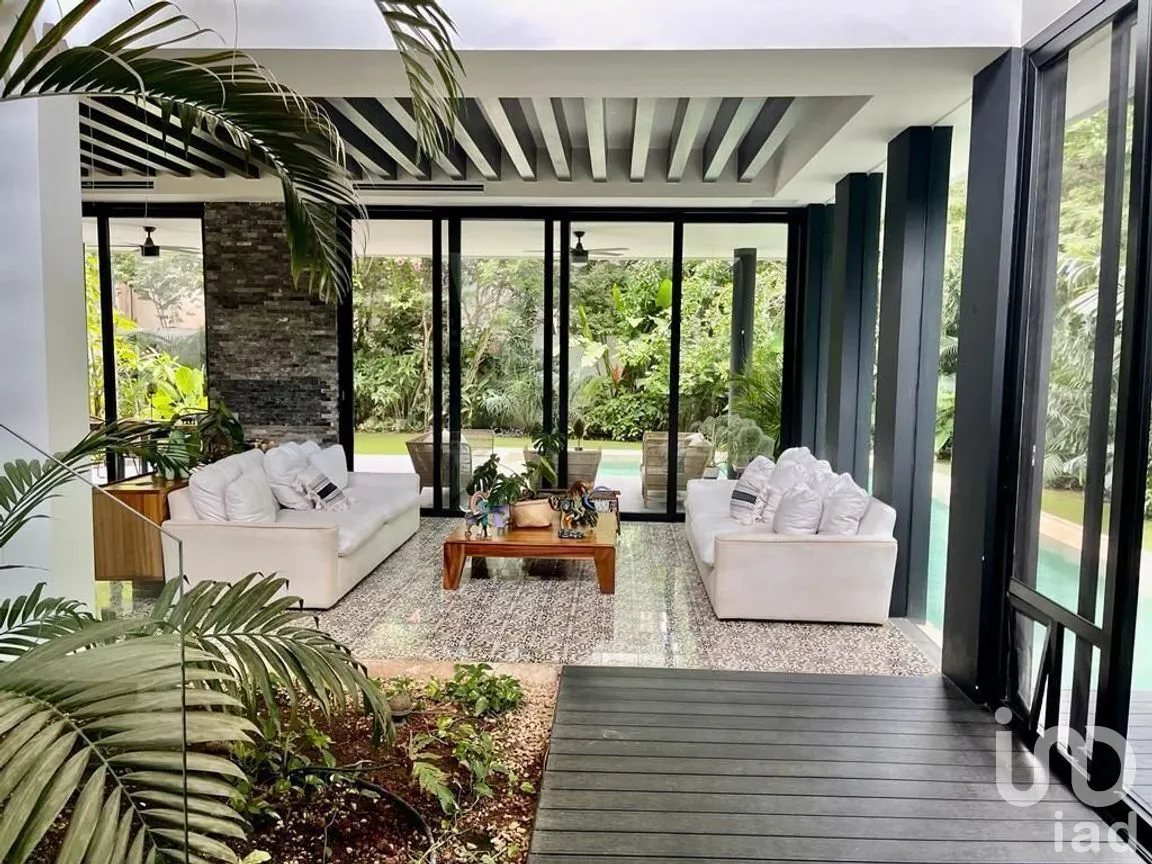 Casa en Venta en Yucatán Country Club, Mérida, Yucatán | NEX-276713 | iad México | Foto 1 de 17