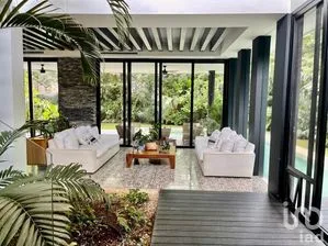 NEX-276713 - Casa en Venta, con 4 recamaras, con 3 baños, con 427.27 m2 de construcción en Yucatán Country Club, CP 97308, Yucatán.