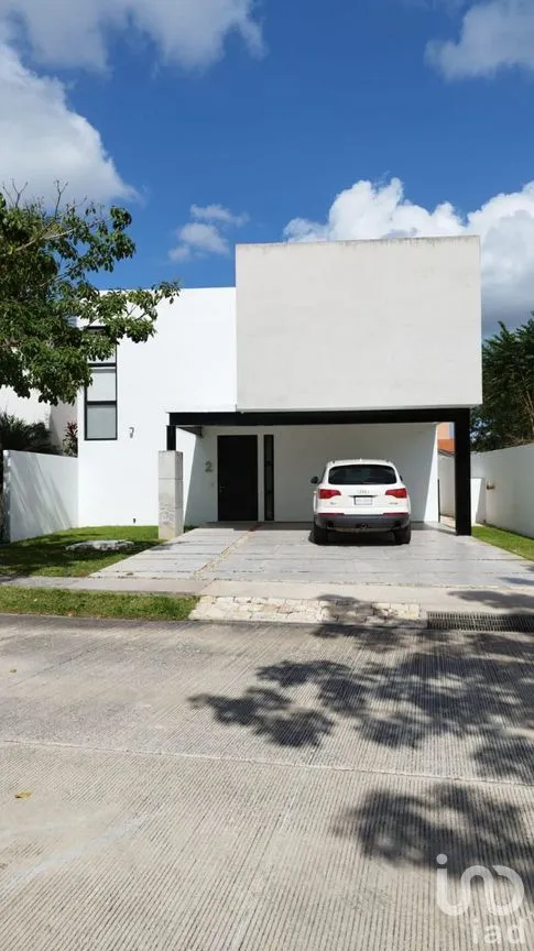 Casa en Renta en Cholul, Mérida, Yucatán | NEX-276743 | iad México | Foto 1 de 5